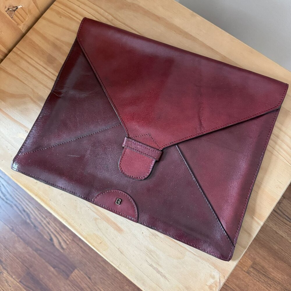 Gorgeous leather portfolio